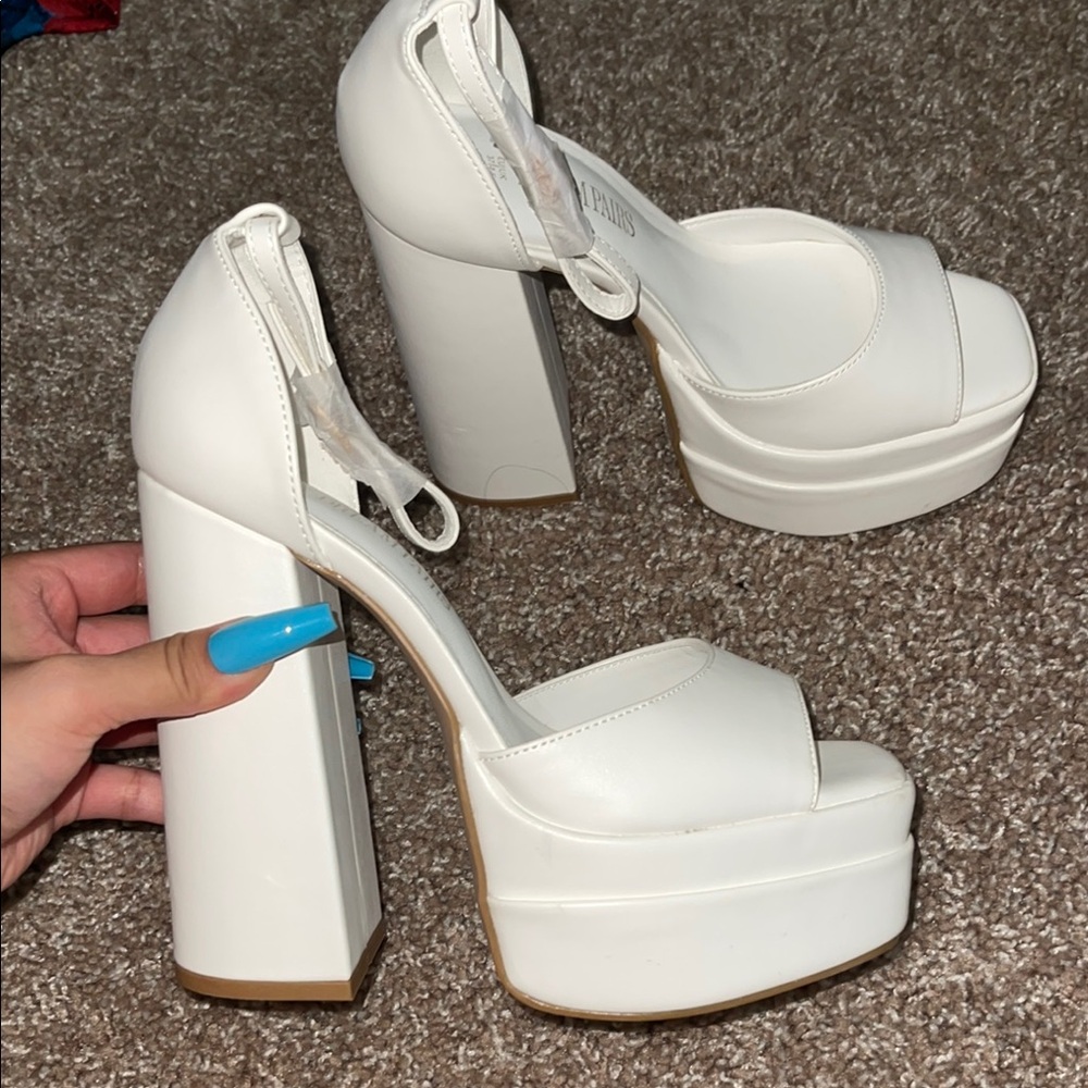 Dream Pairs White Platform Sandals with Chunky Heel
